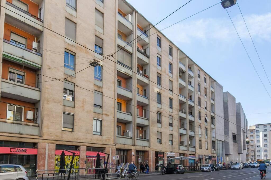 Bocconi And Navigli Apartment Милан Экстерьер фото